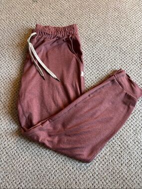 Vuori performance Jogger Pants